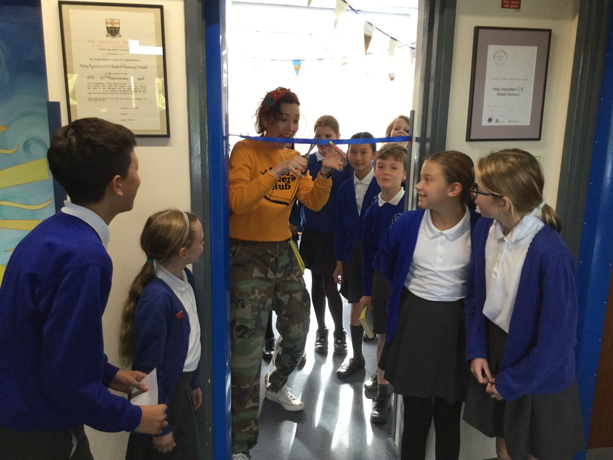HAprimaryschool's tweet photo. Thank you to the wonderful @MGLnrd for visiting our school and opening the library with Year 6 library monitors! We loved hearing the first chapter of The Ice Children and can't wait to read the rest! https://t.co/4tRqkXD3DJ