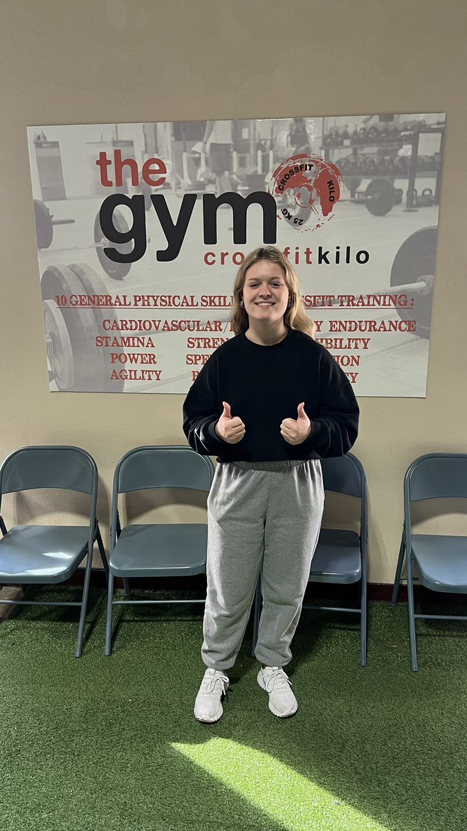 CedarValleyWest's tweet photo. When passion meets profession! During my visit I learned how this internship provides opportunity to teach proper form & encouragement of others in their physical health! This aspiring intern wants to pursue Massage Therapy eventually open her own gym! #CVWbeInvolved @DNHSchools https://t.co/kZr5l3lQae