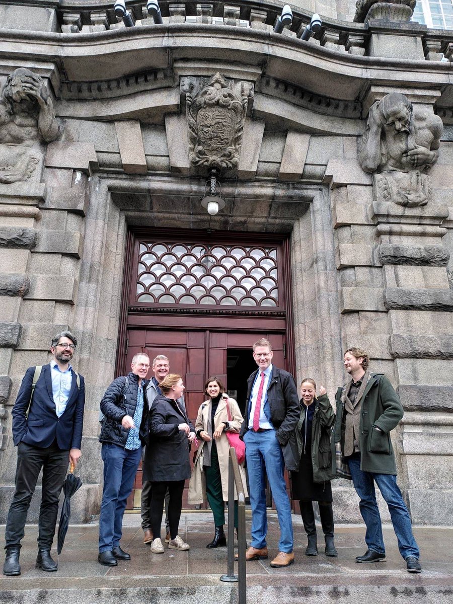 Exciting and inspiring conversations at the Danish Parliament 🇩🇰 today about permanent Citizens’ Assemblies connected to parliamentary process. 

🙏🏻 to @OlumekoC & @christianfbach for hosting and to @wedodemocracy @zakiae @JohanGalster & @BjornBedsted for organising.

#delibwave