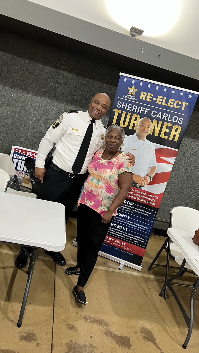 SheriffTurner's tweet photo. What an opportunity to speak with the Surry community and highlight the great things we have done and will continue to do moving forward.

What I do know is with your continued collaboration we can do our part in ensuring Surry remains safe and a great place to live!
#ILoveSurry https://t.co/5O3aIg8RNU