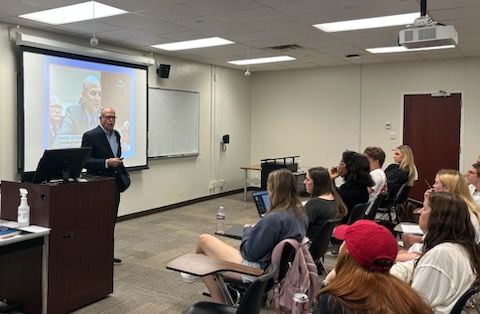 It was my honor to #speak to @snstexas's Corporate Social Responsibility and Ethical Leadership class at SMU. The case-based course brings students together with an interest in creating social and economic value. I'm confident they will do just that.
