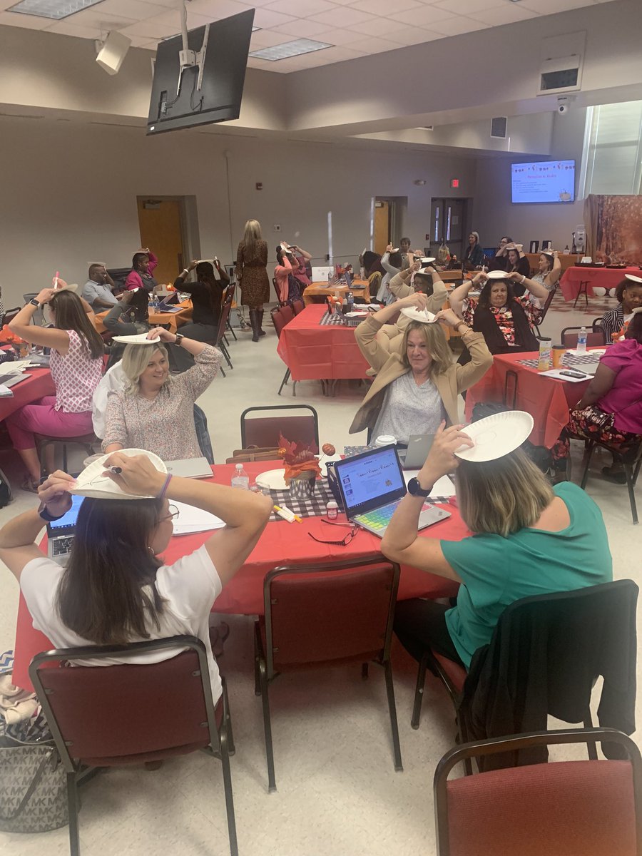 Sara Teal tweet media