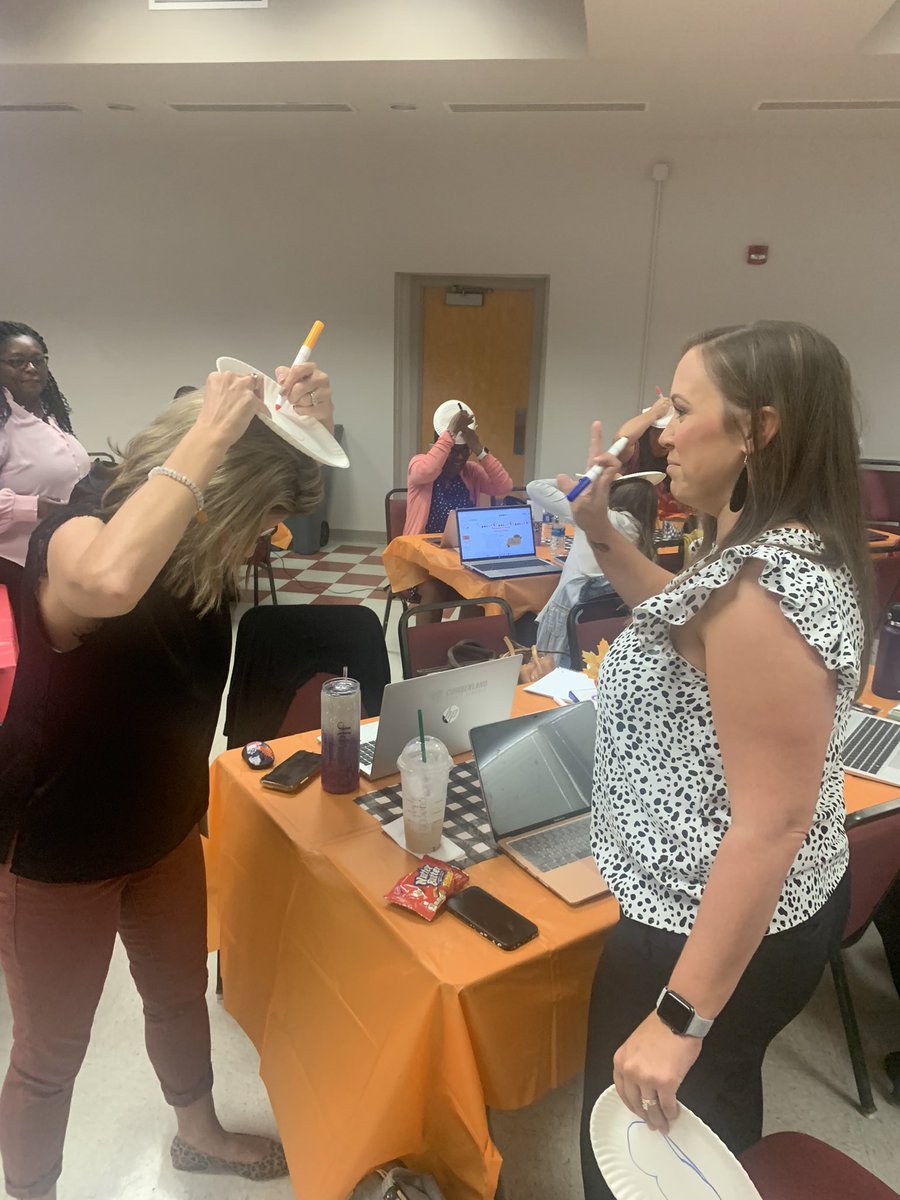 Sara Teal tweet media