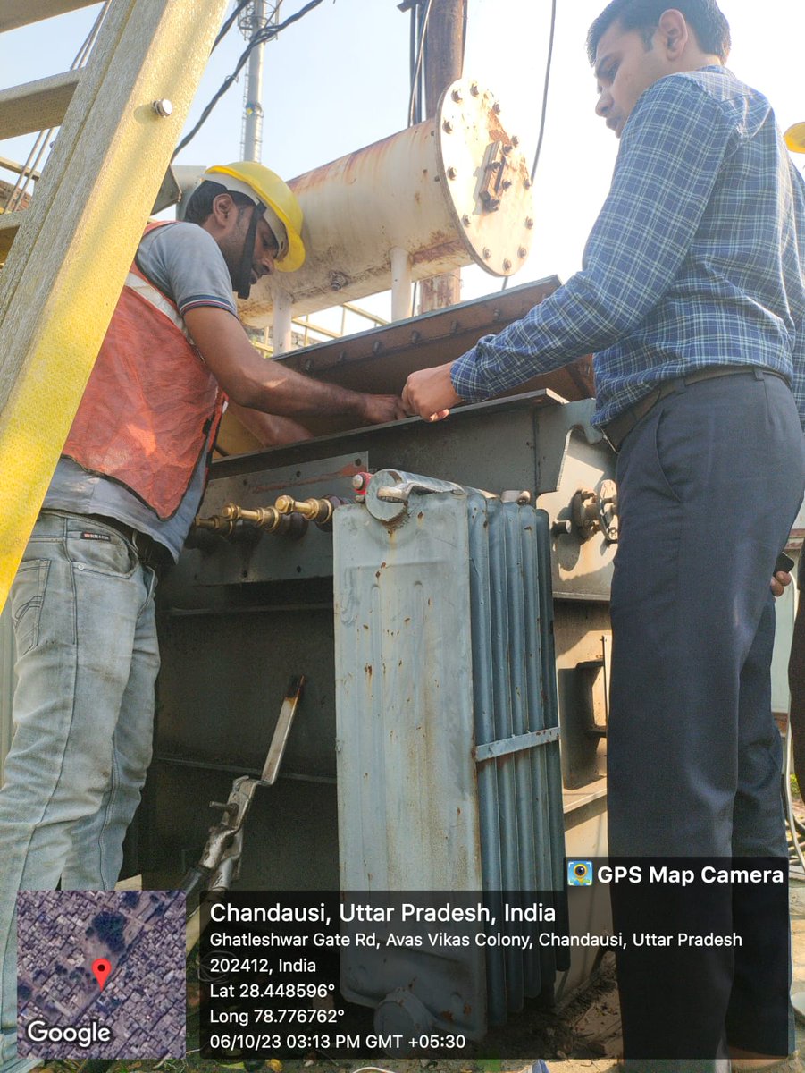 rcbharti's tweet photo. SIR,SPOT MAINTENANCE OF  MEDIUM POWER TRANSFORMER IS BEING DONE UNDER EDD CHANDAUSI  FOR PROVIDING UNINTERRUPTED POWER SUPPLY FOR UPPCL CONSUMERS
@eeewdmbd @SEworkshopPVVNL @MdPvvnl @ChairmanUppcl @mbd_ce https://t.co/GEiBpUZPk8