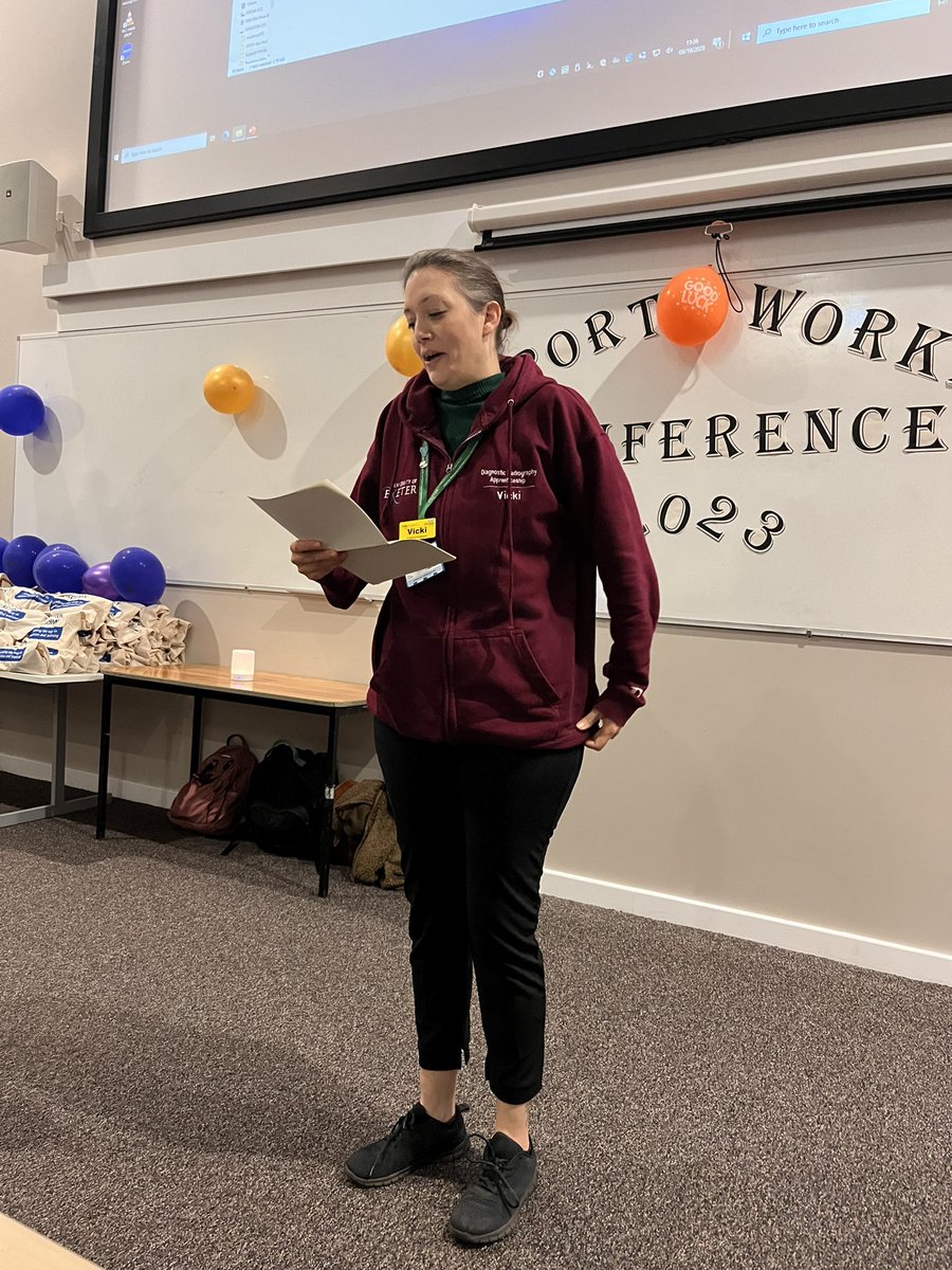 Victoria talking about her apprentice Radiology role
 “Don’t be a wall flower- be a sunflower!” 🌻Stepping out of comfort zone to present her journey <a href="/NHSBartsHealth/">Barts Health</a> <a href="/rgriffinskill/">Professor Richard Griffin MBE</a> <a href="/jothim21/">jothi</a> @Mcdonnel6Andrea