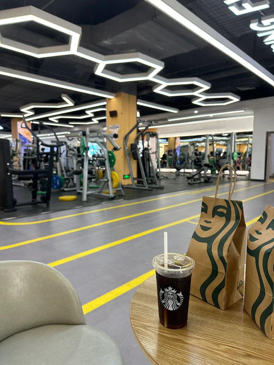 zefrank749's tweet photo. In the moring, spend time at the GYM. https://t.co/TKSvb0XDKY