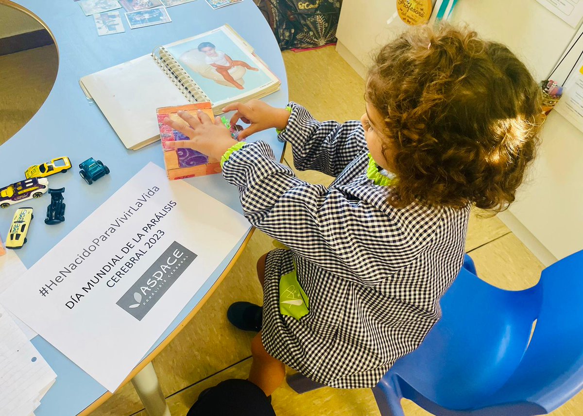 jymvedruna's tweet photo. 👩🏻‍🦼👨🏽‍🦽Día Mundial de la Parálisis Cerebral👩🏼‍🦽🧑‍🦼
Desde nuestro centro queremos participar y apoyar a las personas con parálisis cerebral en la campaña realizada hoy día 6 de octubre. ¡Por una ATENCIÓN TEMPRANA para todas las personas! #HeNacidoParaVivirLaVida #escuelainclusiva https://t.co/PJtumk9vFo