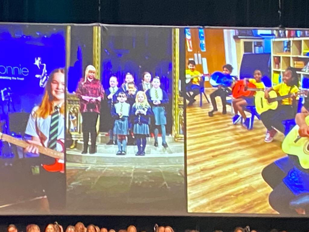 Harris_JAC's tweet photo. So proud of our children and staff involved working together with #harrisinharmony #HFtogether We all loved seeing our children up on stage! https://t.co/C6Wt8N0CX9