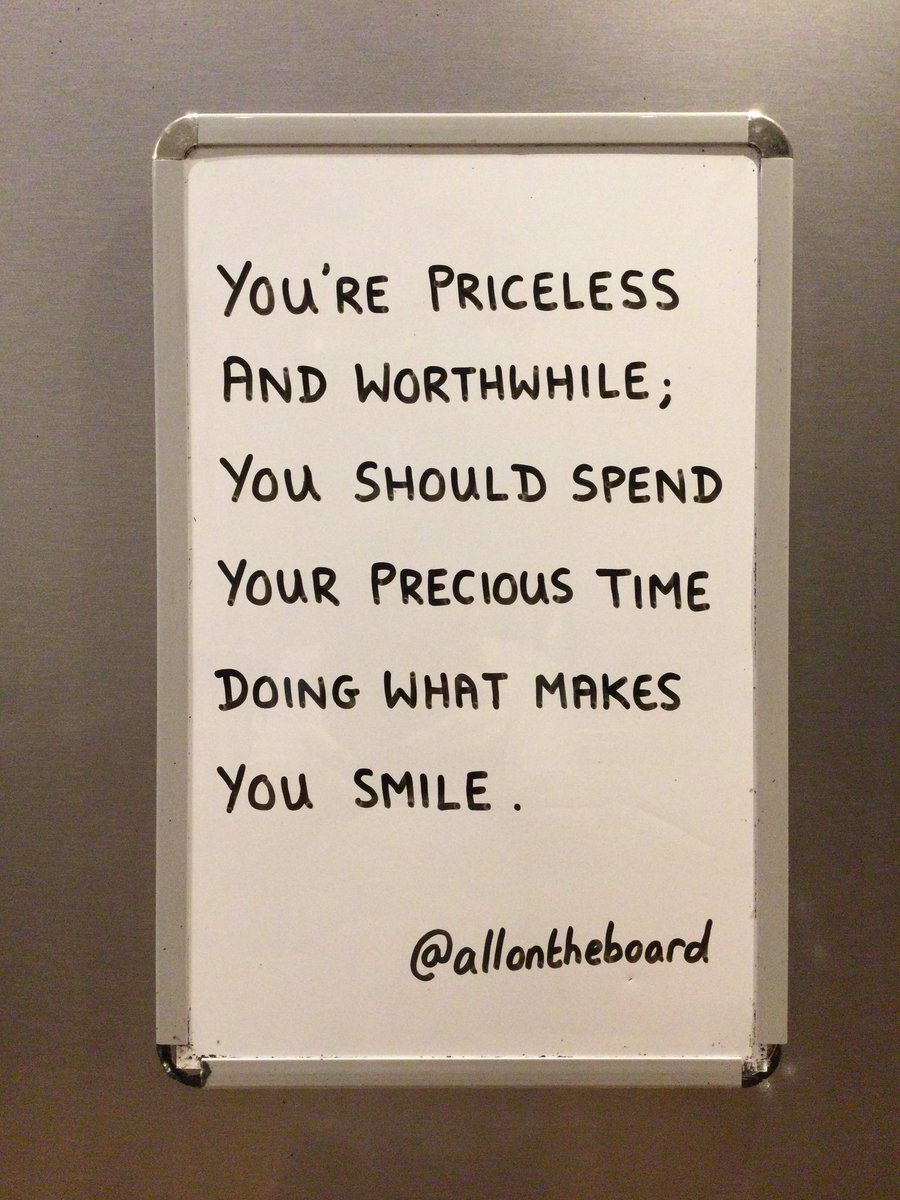 allontheboard's tweet photo. You should spend your precious time doing what makes you smile.

#WorldSmileDay https://t.co/KSF2hd3Orm