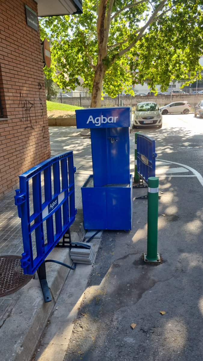 🚱 Dilluns, 9 d'octubre, informem que s'interromprà el subministrament d'aigua per actuacions de millora de la xarxa de #Granollers als carrers Juan de la Cierva, Apel·les Mestres i Figueres de 9 a 16 hores.

💧 Informem que hem instal·lat un punt de distribució d'aigua al carrer