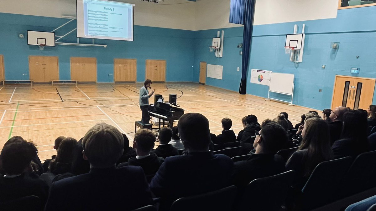 Wonderful #ConceptSession featuring @mattcarmichael_ for school pupils in East Renfrewshire find out more at ➡ scottishmusiccentre.com/concept-sessio…