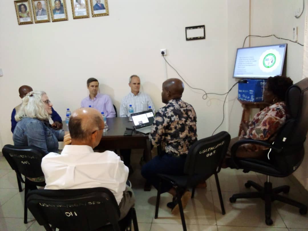 uslthc1's tweet photo. On Thursday, 5 October, representatives from @gatesfoundation and #CHAMPS S/L visited @uslthc1 Secretariat to learn about what we are doing and to explore opportunities for collaboration. 
“We are excited to receive you”, said Dr. Sonia Spencer, Chairperson of the USLTHC Board. https://t.co/1a9oZjCeS6