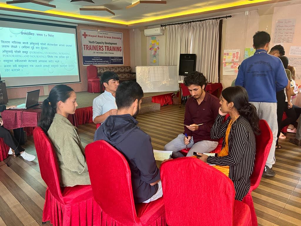 GauravPandey333's tweet photo. The memories of Tisvildeleje Beach, were unfold on the bank of Fewa Lake. I had great privilege to facilitate Youth Capacity Building Trainer´s Training this week in Pokhara organized by Nrcs. My facilitation during the sessions was centered around my learnings from IYLA, Denmark https://t.co/yfNNjVIxcE