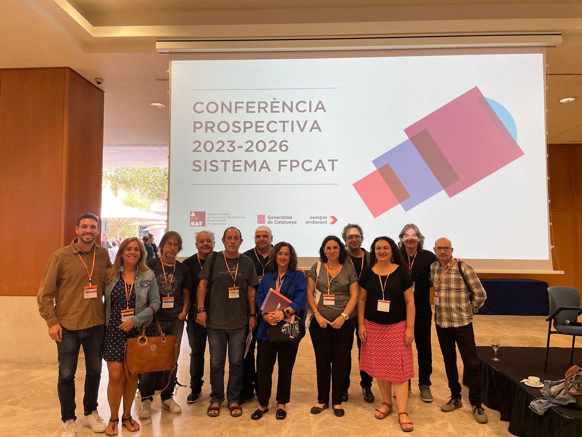Avui <a href="/ccoocatalunya/">CCOO de Catalunya</a> participa a la reunió de consells sectorials del Sistema de Formació i Qualificació Professional. Un espai d'entesa i consens per anticipar necessitats formatives i millorar la qualitat de l'ocupació!

<a href="/fpcatalunya/">FP Catalunya</a> 
<a href="/fpo_continua/">Formació contínua</a>
