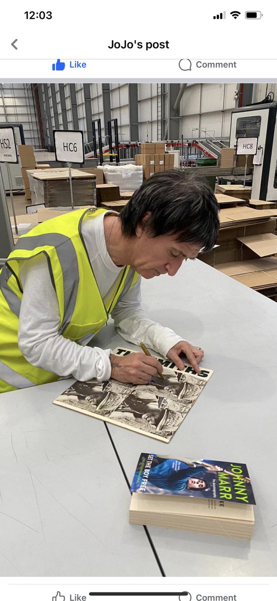 My sister in law had her treasured Smiths LP signed by Johnny Marr yesterday!