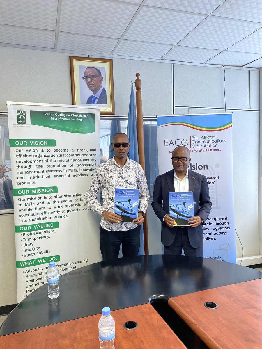 AMIR_Rwanda's tweet image. Today, AMIR AND @EacoInfo (East African Communications Organisation) signed an agreement MOU under the “ Smartphone for All Initiative”. The main objective is to develop and expand a framework of cooperation between the two parties. #SmartphoneforAll