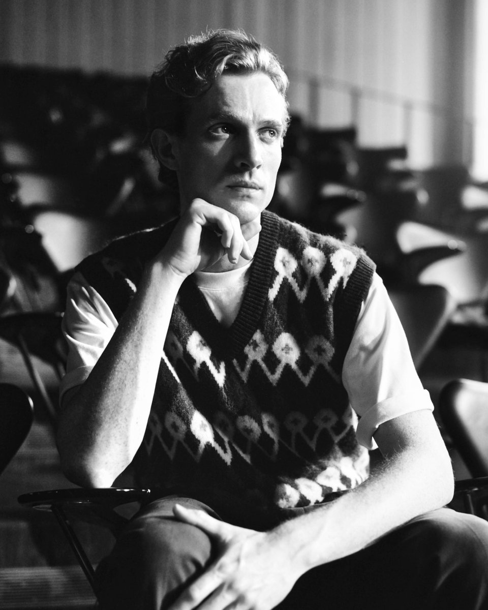 ST CATHERINE'S — A visual study into a British architectural icon, designed in Denmark by Arne Jacobsen. Captured by Paul Hempstead.

Discover: nrsprjcts.com/st-cthrns #norseprojects