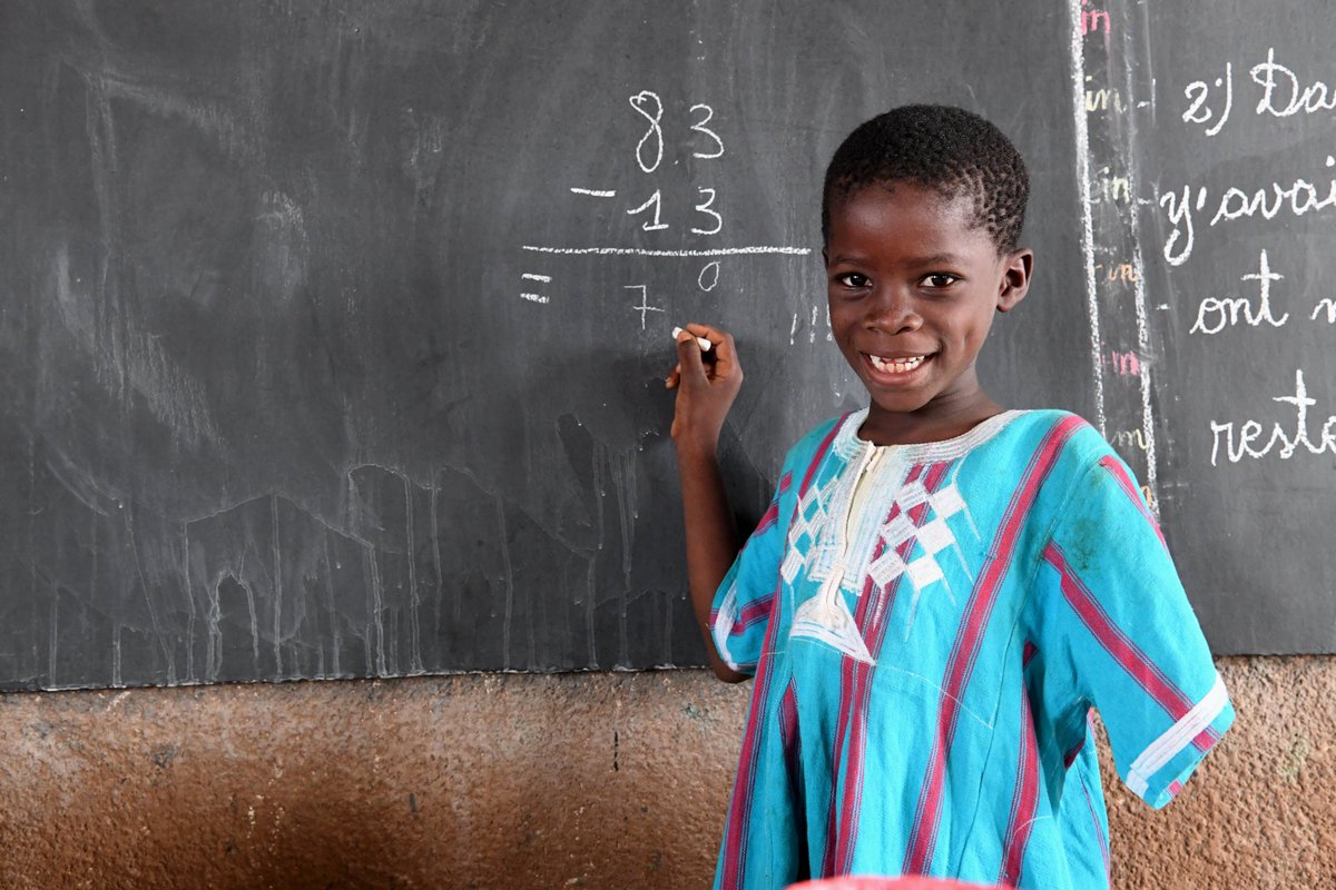 UNICEF_Burkina's tweet photo. Pour une éducation inclusive
UNICEF travaille avec le gouvernement et les partenaires pour s’assurer que les enfants en situation de handicap puissent avoir accès à une éducation de qualité.
Ensemble, nous pouvons construire une société  équitable et inclusive #PourChaqueEnfant https://t.co/LPqj6gZs0k