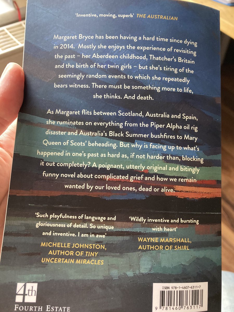 Oh what lovely post: agent copies of the new b-format OZ edition of @pauldalgarno’s COEL, taking up the gorgeous UK cover this time round, & out in just a few weeks! And suitably (rightly!) garlanded…