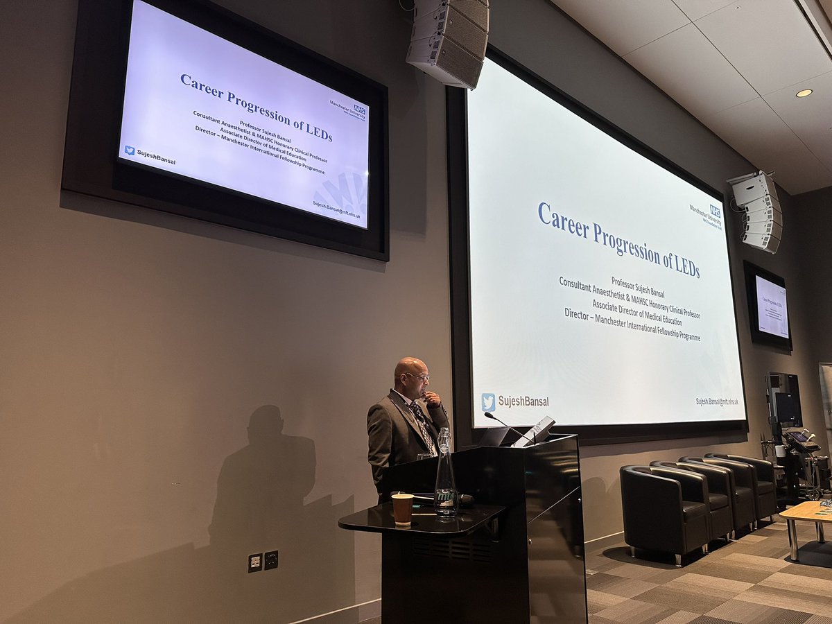 Uma1r_F1's tweet photo. Professor Sujesh Bansal @SujeshBansal talking to us about career progression of LEDs @BAOIA_News
#Anaesthesia #BAOIA https://t.co/qhddSokeSf