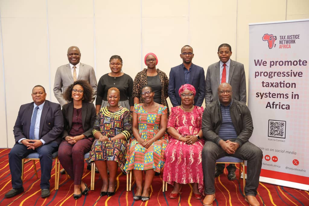 Cradec237's tweet photo. Le Conseil Exécutif de @TaxJusticeAfric  se réunit du 5 au 6 octobre 2023 à Nairobi. Au programme : inauguration de notre nouveau Directeur Exécutif, Mlle Chenaï MUKUMBA, et révision du Plan Stratégique en lien avec la dernière conférence sur le Climat. Restez connectés! https://t.co/QDliE4m1Hx