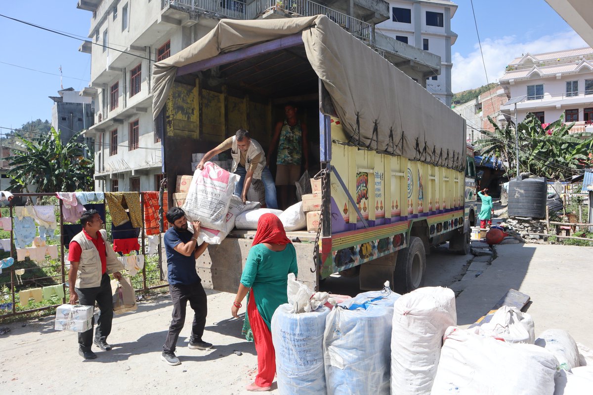 #SaveResponds 
Relief supplies, including 200 shelter and hygiene kits, 50 kitchen utensil sets, 50 dignity kits, 14 school kits and seven early childcare and development (ECCD) kits, dispatched by Save the Children have reached Chainpur in Jayaprithivi Municipality, Bajhang.
