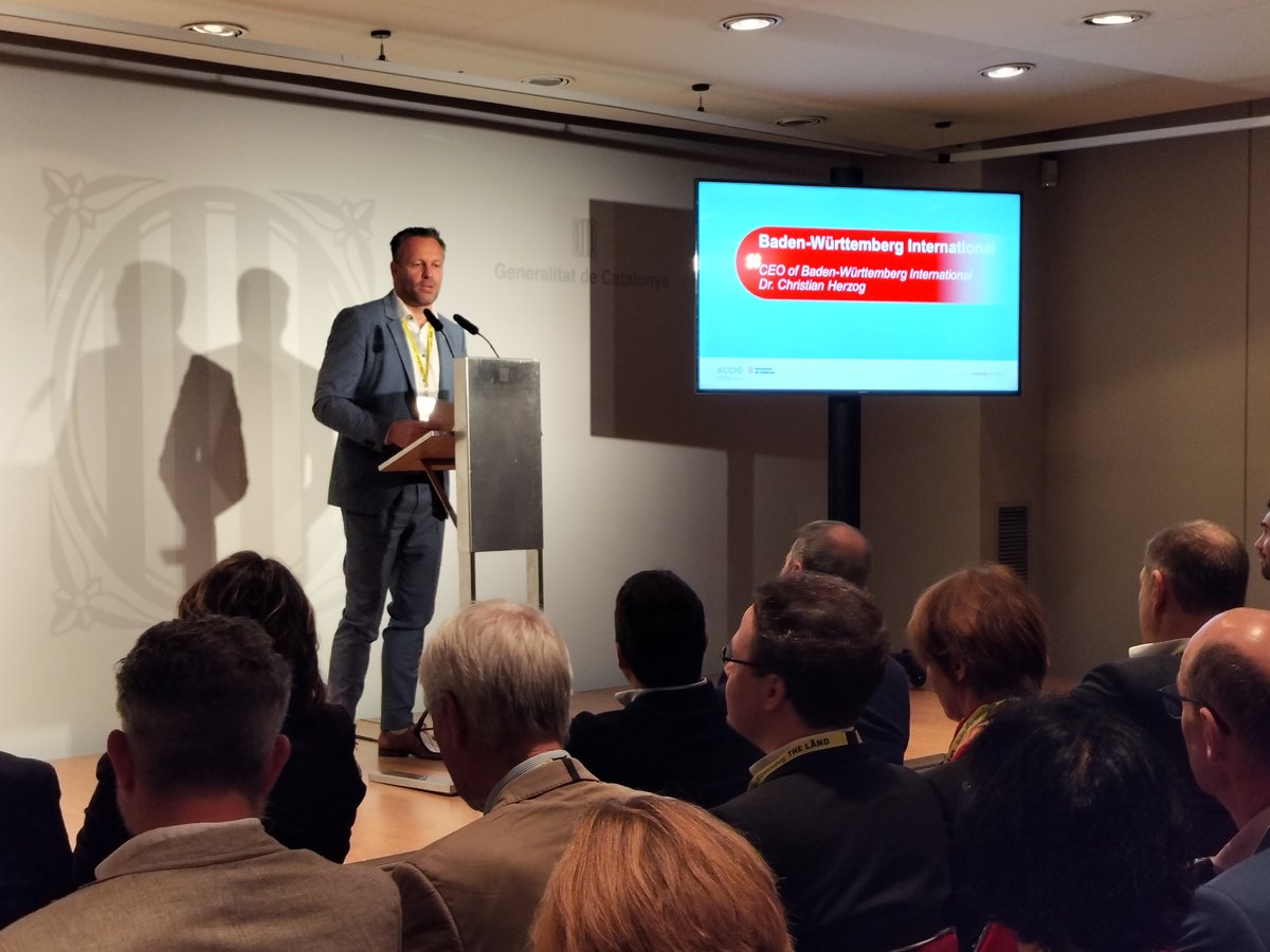 📸 A business and institutional delegation from @BW__i visited #Catalonia today to learn about its ecosystem around green hydrogen and the mobility sector

More than 20 entities and companies have participated in a networking event to find new ways of collaboration 🌱🤝