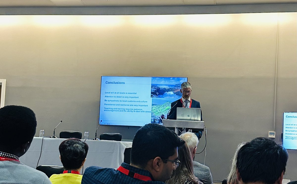 AeliyaZ's tweet photo. Developing a transplant program in an island. Starting from scratch, infinite challenges,phenomenal teamwork, training , persistence, perseverance and finally successful transplants, Still ongoing work. Truly inspirational 👏👏 .#CardiffTransplantSymposium, #livedonation, #deceaseddonation, #organdonation