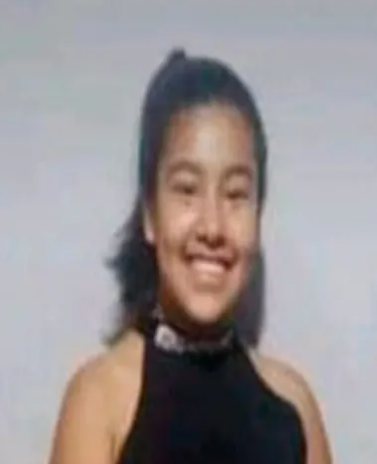 Estrella Aylen Traboscia Segundo tiene 17 años, desapareció el 3/10 en en San Pedro, provincia de Jujuy. Estatura 1,60. Vestía remera musculosa negra, short blanco y zapatillas negras. Avisar #URGENTE al ☎ 388-6828207, o 911

#SanPedro #Jujuy