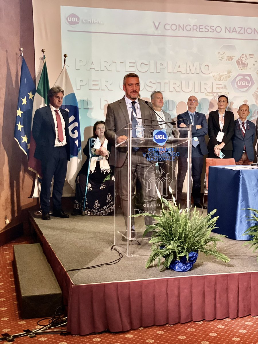 🔵Eliseo Fiorin nuovo Segretario Nazionale dell'Ugl Chimici! 

La sua dedizione ai lavoratori chimici promette un futuro brillante per il sindacato.
 
🤝Insieme, costruiremo un ambiente di lavoro più sicuro e condizioni migliori.

Congratulazioni, Eliseo! 👏

#UglChimici