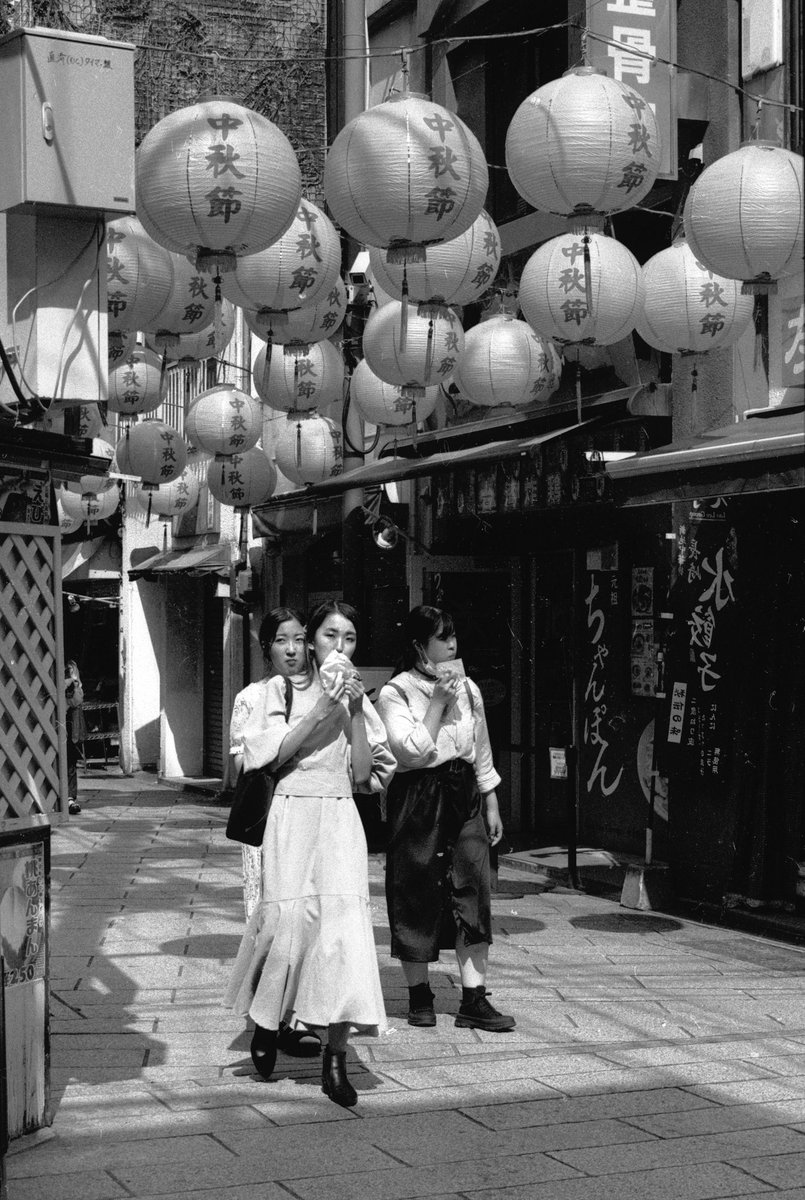 pxso13V22Xhuu2y's tweet photo. 僕の場合、秋は食欲より睡眠欲
Rollei RPX100 Rollei Supergrain
#filmphotography #フィルム写真
#フィルムカメラ #35mmfilm
#自家現像 #モノクロ写真 #bnwphotography #streetphotography #silversalt https://t.co/PvuFdZFW0I