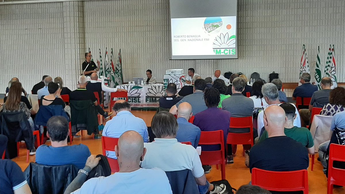 FIMCislStampa's tweet photo. #6ottobre #Benaglia all’assemblea organizzativa #FIM Friuli Venezia Giulia: “Il sindacato ha un futuro se saprà dare risposte ai nuovi bisogni di chi lavora e non ricette scontate: non basta più un sindacato che denuncia, è il tempo del sindacato come la
FIM che propone e innova” https://t.co/fZU1qMcuVb