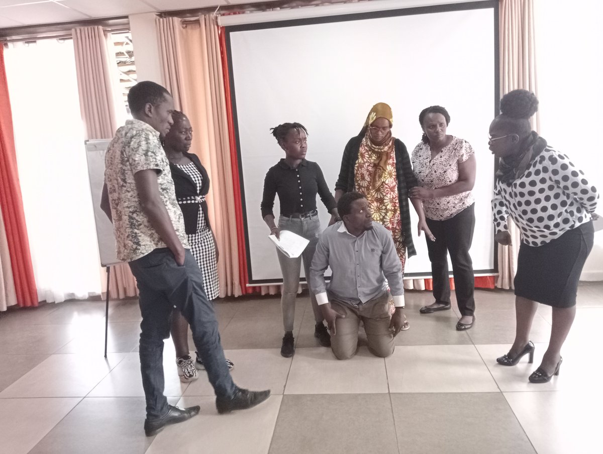 HAKIFM1's tweet photo. The @CarterCenter  in partnership with @lrf_ke , aims to address limited information access for vulnerable women in Kibra, a place plagued by gender-based violence, through theater performances and radio shows at @HAKIFM1 . https://t.co/uAfzDn3n5r