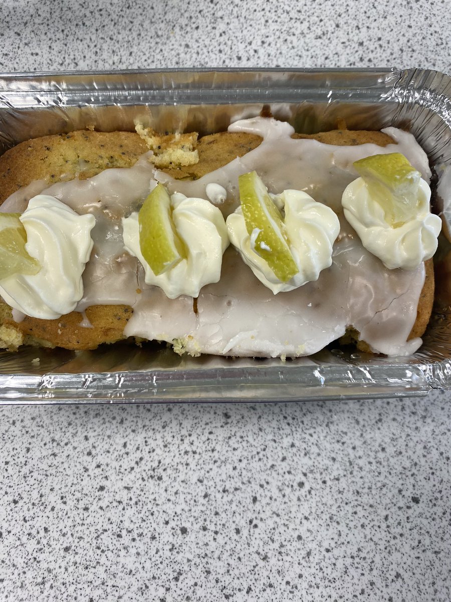 stambrosehomeec's tweet photo. Lemon cake for S4 PC this week 😋#practicalcookery #baking https://t.co/co24fXTbAX
