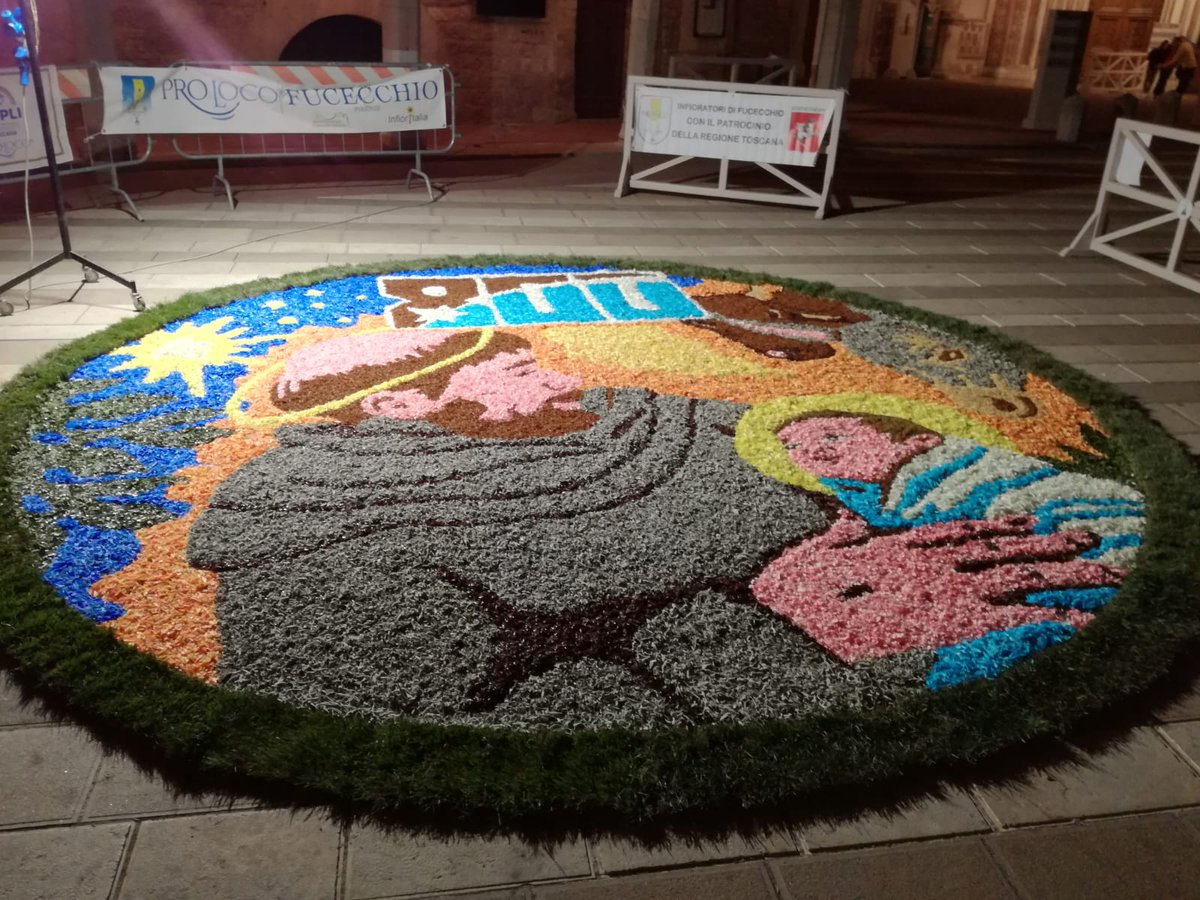 infioratafucecc's tweet photo. Quadro di infiorata realizzato dagli infioratori di Fucecchio ad Assisi dedicato a San Francesco e gli 800 anni dal presepe di Greccio https://t.co/C2VHyWvFrp