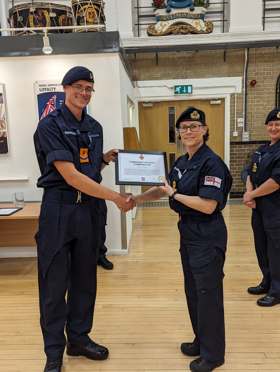 Commodore of the Maritime Reserve presented SLt Fogarasy with Rawlings Trophy (for Divisional care), & Commendations to CPO Davies (work with initial training) & RCT Maddern (support within Unit). Outstanding work from Ship's Company. BZ (Navy for well done)! #FlyingFoxFriday