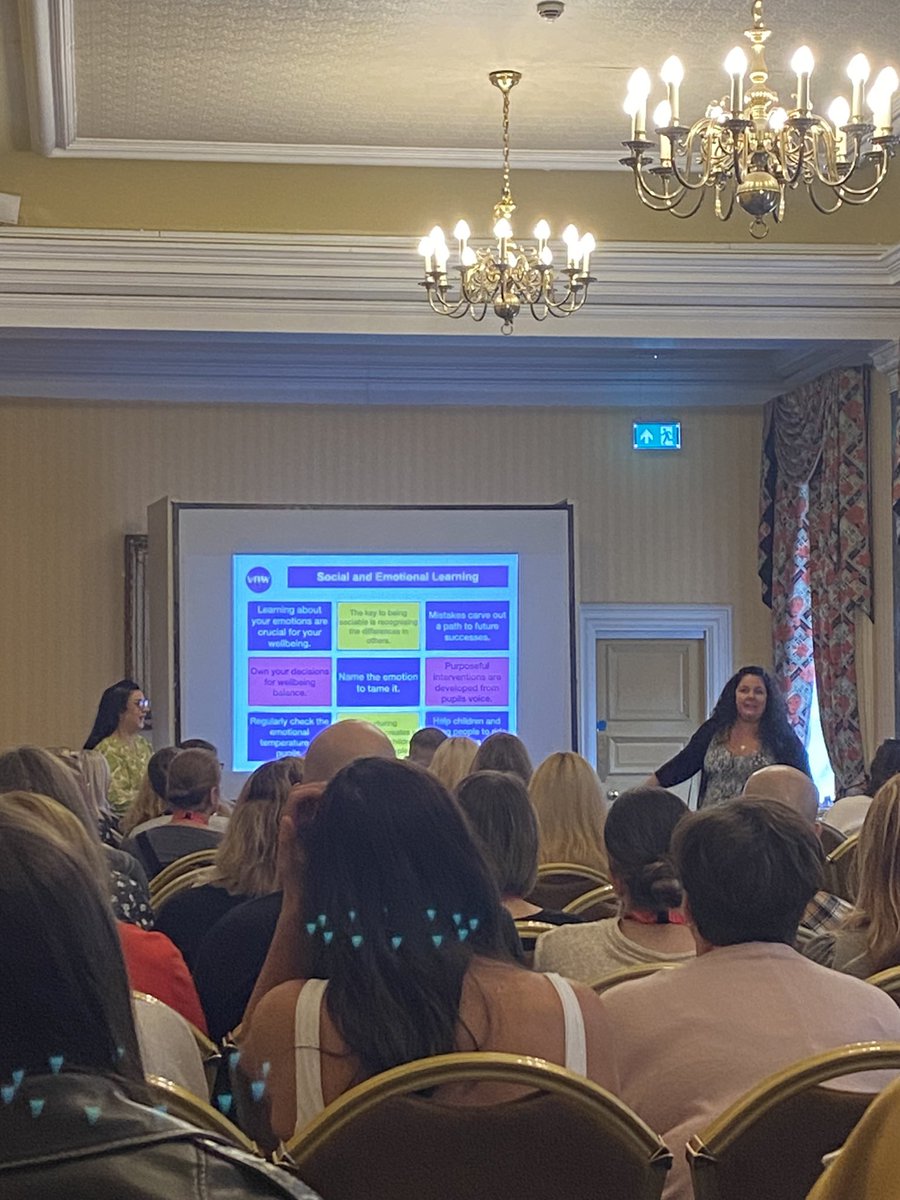 A packed room for our session ‘The 6 Circles of Emotional Wellbeing in Schools <a href="/nationaledshow/">The National Education Show</a> #NESCardiff2023 <a href="/musicmind/">Nina Jackson #Talk2MeMH</a> <a href="/VoicesofWB/">Voices of Wellbeing</a>