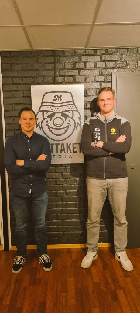 🎙️Ny episode ute med innhold-og markedsansvarlig <a href="/JonasOttoJensen/">JonasO2</a> fra <a href="/LSKKvinner/">LSK Kvinner FK</a> - en klubb som med flere er i rød sone 🆘 Hva skal til for at flere klubber kan drive en bærekraftig satsing?

spotify.link/00BM7YkUFDb