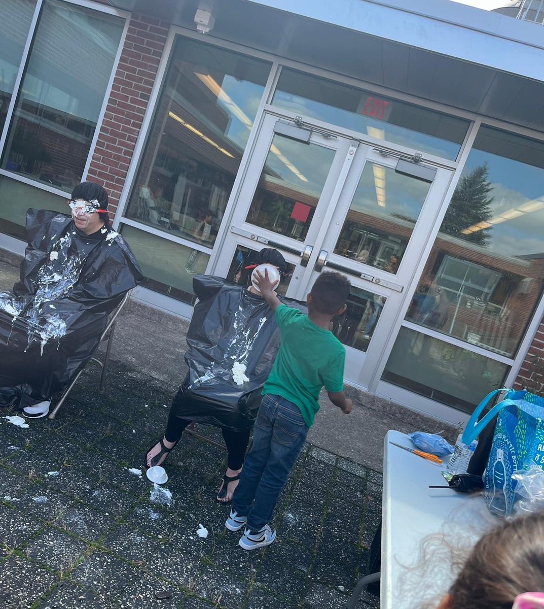 MissFreesRSD's tweet photo. 12th and Marion students earned the opportunity to pie their principals in the face during the month of September.  So many students earned their golden ticket and had a lot of fun! https://t.co/fTExnRvtSU