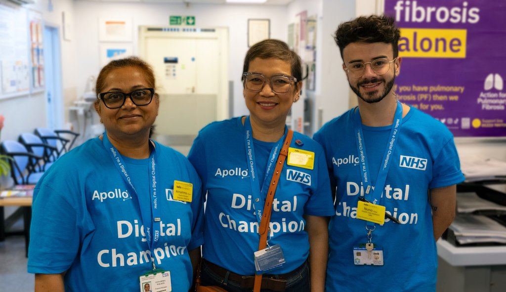 An enormous thank you to all our #TeamGSTT staff, digital champions and floor walkers for working tirelessly to support our transition to our new electronic patient record system, Epic🚀 Thank you also to our patients and visitors for your patience and support.