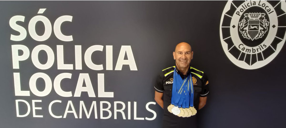 El caporal de la <a href="/PoliciaCambrils/">Policia Cambrils</a> , J.C. A. guanya 5 medalles d'or i 1 de plata en les proves de natació de piscina i aigües obertes als Jocs Europeus de policies i bombers.
Enhorabona company!