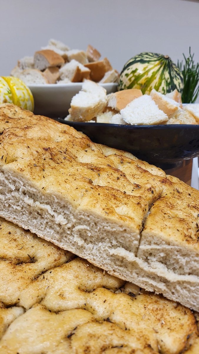 Some delicious baking at <a href="/WGHSYorkshire/">Wakefield Girls' High School</a> junior school today. We'll done team it looked and tasted amazing 👏 <a href="/kakjd/">keely sharp</a> @chefmartynblake <a href="/OliCullers/">Oli Cullingworth</a> <a href="/chefbenji64/">Ben Cook</a> <a href="/pammybabe68/">pamela dixon 🐝</a> #holroydhowe
