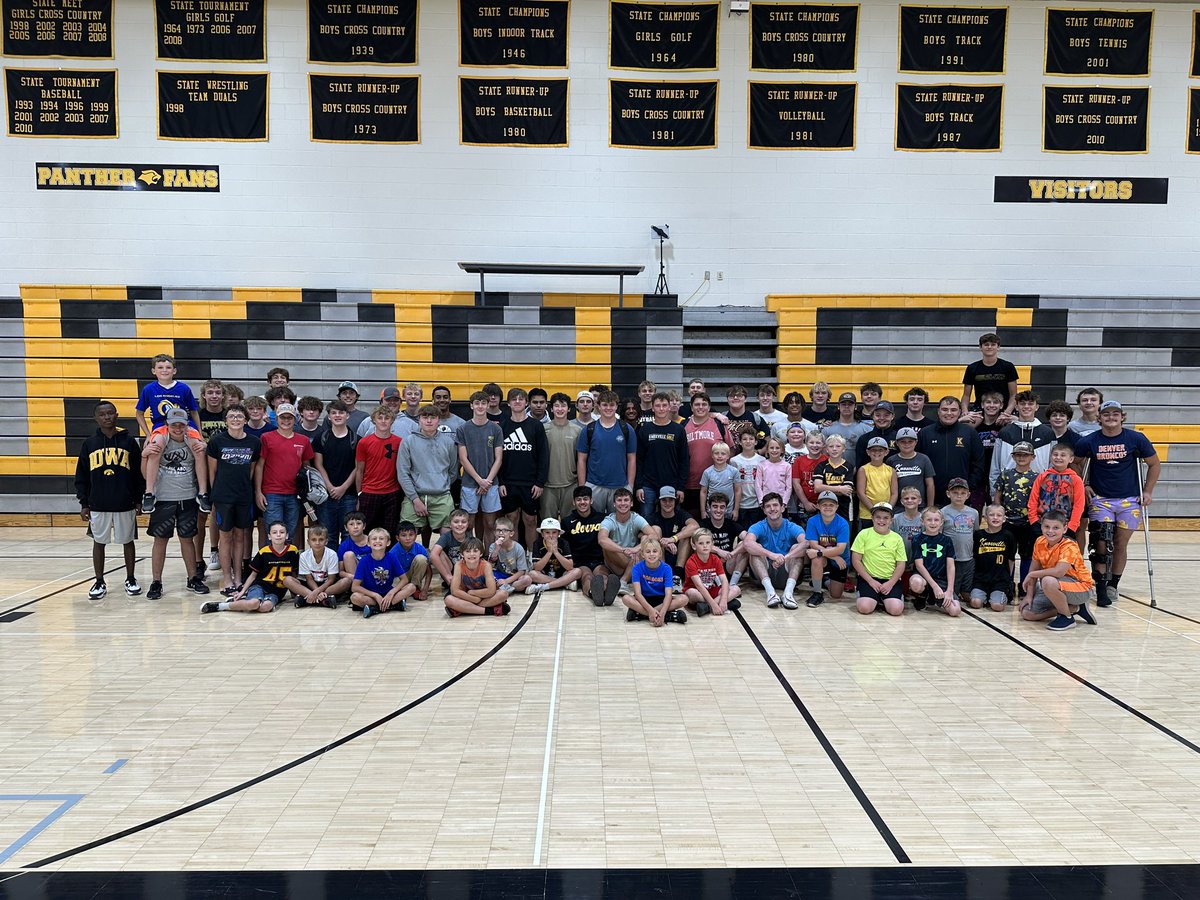 tyler_pearson7's tweet photo. @KHS_PantherFb Good luck tonight! Thank you for an amazing football family meal last night! This was a night our kids will remember forever! https://t.co/1RMRI8TCkm