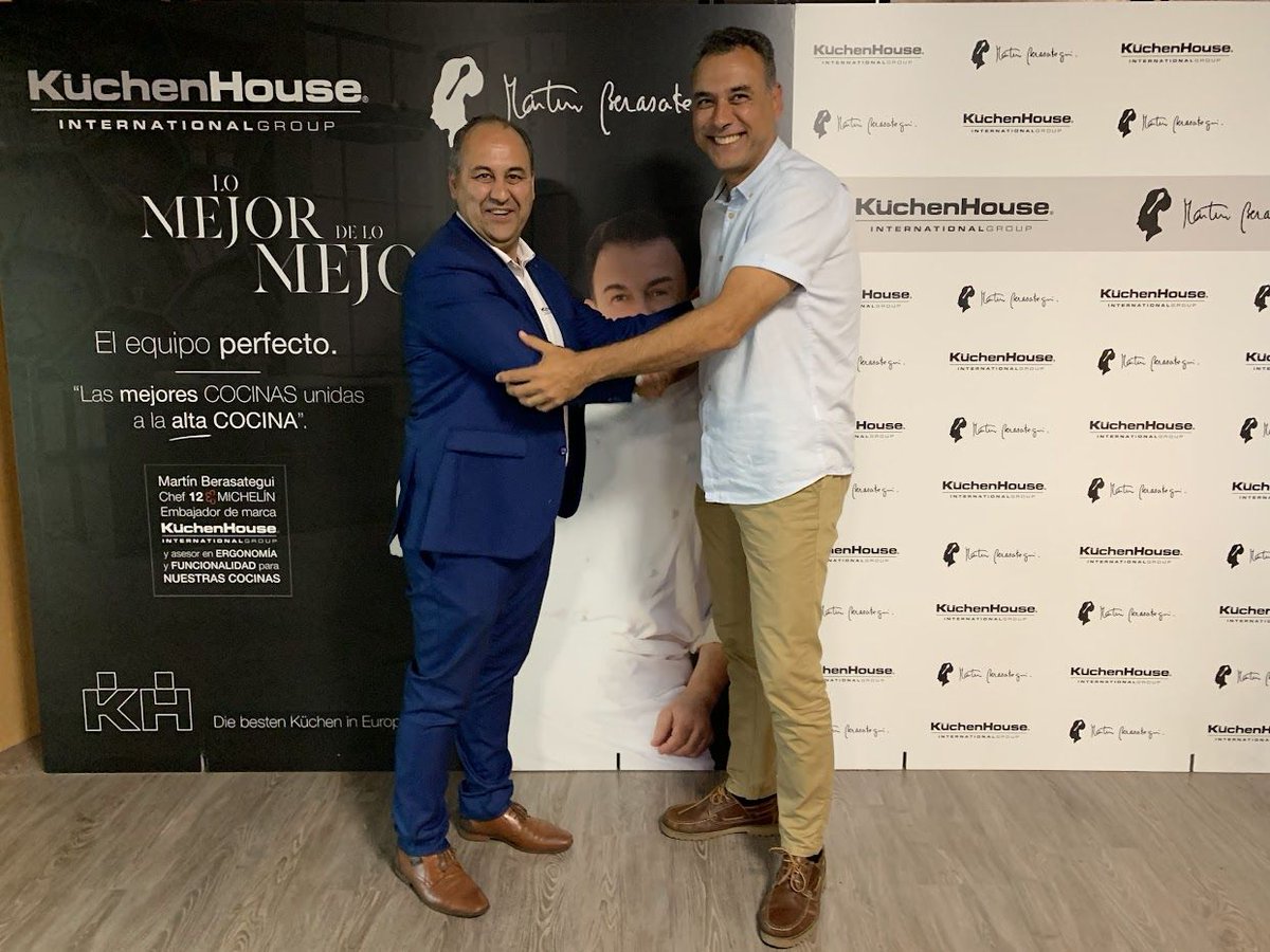 La revolución KüchenHouse llega a Valencia dlvr.it/Sx4hb2