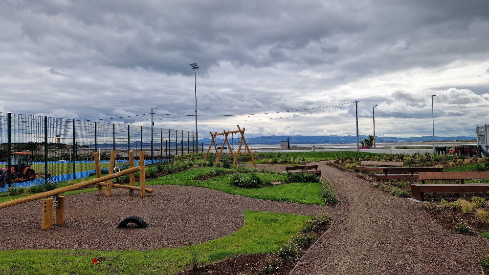 🌲Robinia is a sustainable, strong and durable option for any playground!
🤸‍♀️Our range of Robinia equipment includes all the favourites such as swings and obstacle courses 
💻Learn more on brnw.ch/21wDgUF