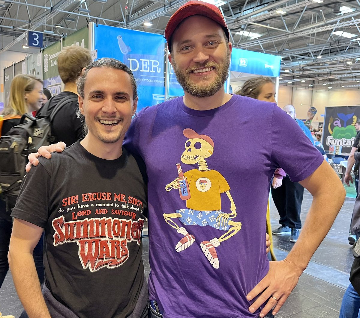 PlaidHatGames's tweet image. Do you have time to talk about our Lord and Saviour Summoner Wars?

The best shirt of Spiel has arrived!

#SummonerWars #SPIEL23