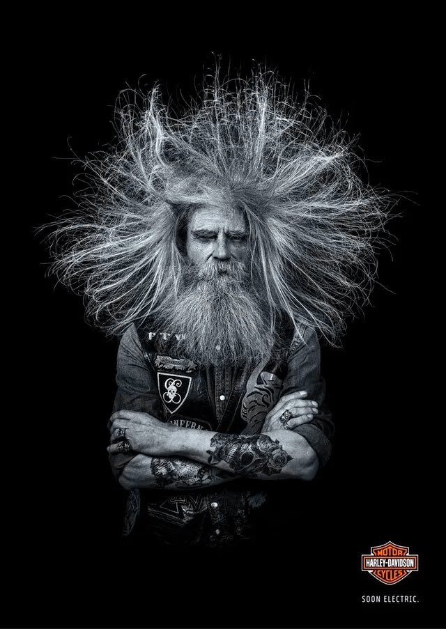 The_AdProfessor's tweet photo. 5. Harley Davidson - Electronic Motorbikes

Principle: Show, don't tell

Genius way to announce the launch of electronic motorbikes https://t.co/w6x5wUpAhk