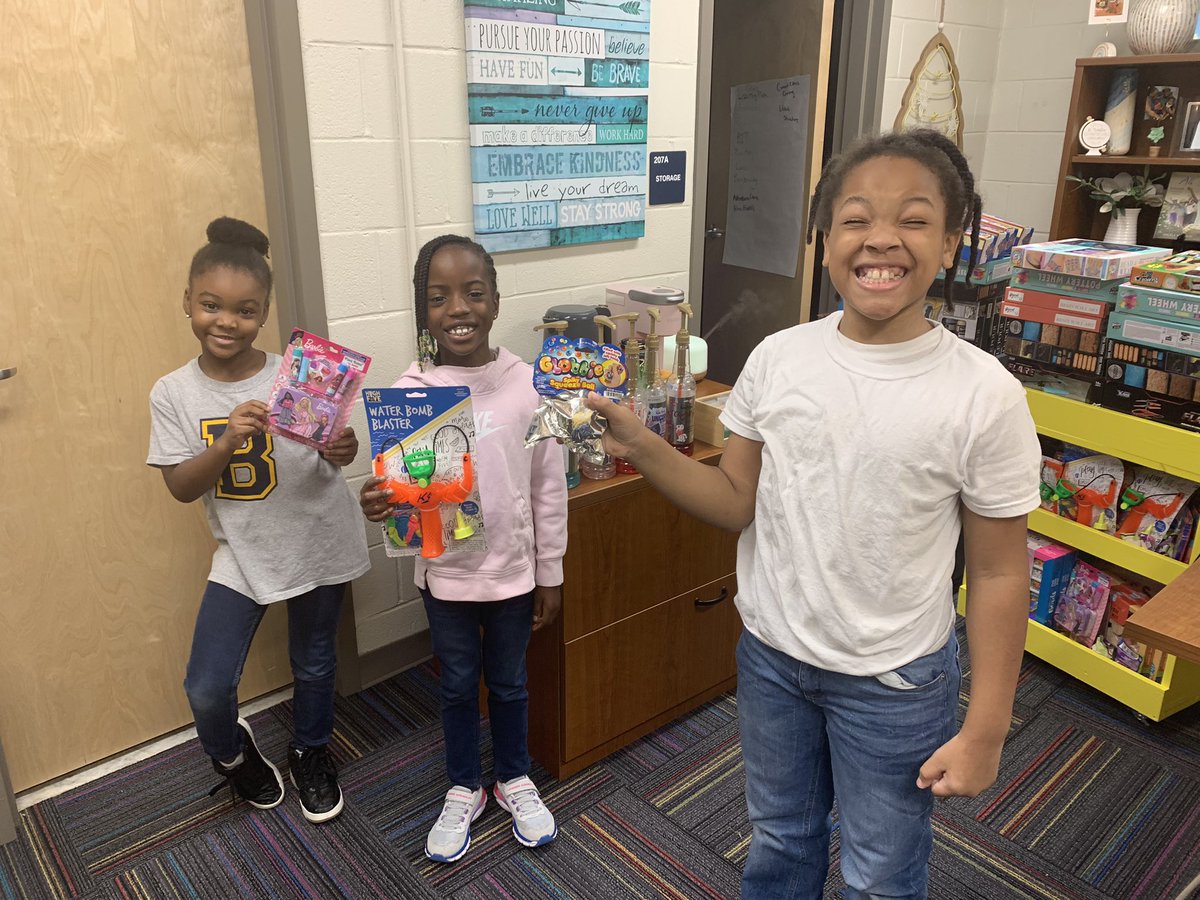 Dr. Tiffany Franklin (@tnfranklin) on Twitter photo It's pays to be on time to school! These students beat the ⏰ and earned the opportunity to shop our attendance prize cart funded by our grant from <a href="/redefinEDatl/">redefinED atlanta</a> <a href="/apsupdate/">ATL Public Schools</a> <a href="/APSBeecher/">Beecher Hills ES</a> <a href="/ShellyGoodrum/">Shelly H. Goodrum</a> It's pays to be on time to school! These students beat the ⏰ and earned the opportunity to shop our attendance prize cart funded by our grant from <a href="/redefinEDatl/">redefinED atlanta</a> <a href="/apsupdate/">ATL Public Schools</a> <a href="/APSBeecher/">Beecher Hills ES</a> <a href="/ShellyGoodrum/">Shelly H. Goodrum</a>