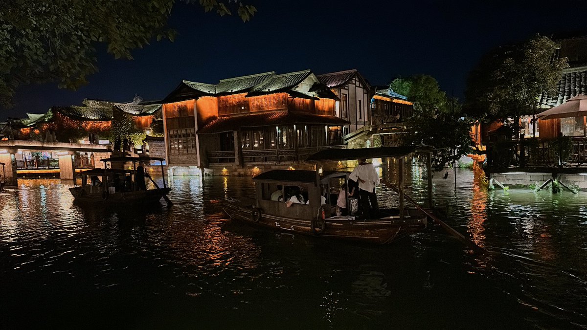 Amylee111111's tweet photo. #Wuzhena——an
#ancient water town of #Zhejiang province, is located near the #Beijing-Hangzhou Grand Canal， It is a charming place. https://t.co/1a6zYM9qyi