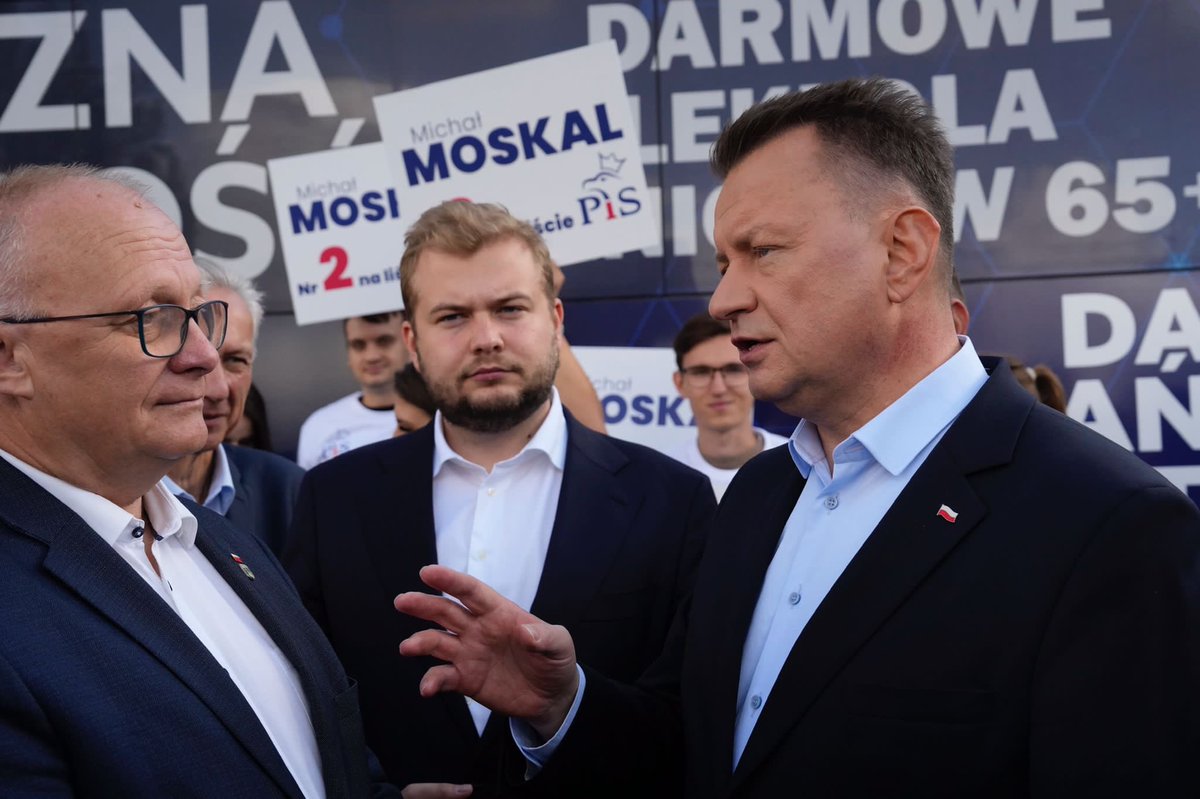 Michal_Moskal's tweet photo. Dziś Minister Obrony Narodowej Mariusz Błaszczak ogłosił, że w #Sobieszyn powstanie nowa jednostka wojskowa! To bardzo dobra wiadomość dla mieszkańców nie tylko tego regionu, ale i całej Polski wschodniej. Realizujemy nasz program #BezpiecznaPolska! https://t.co/DwpgXgJBO9